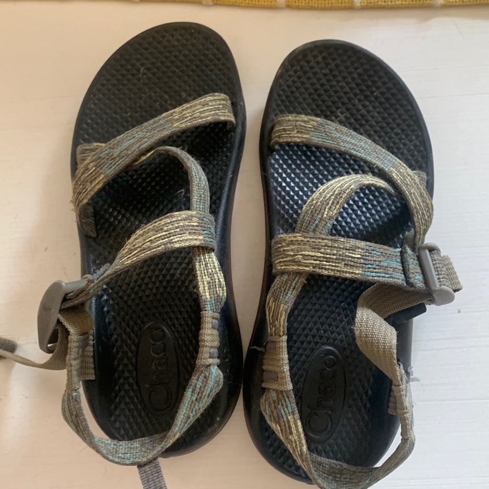 Chacos boys 6